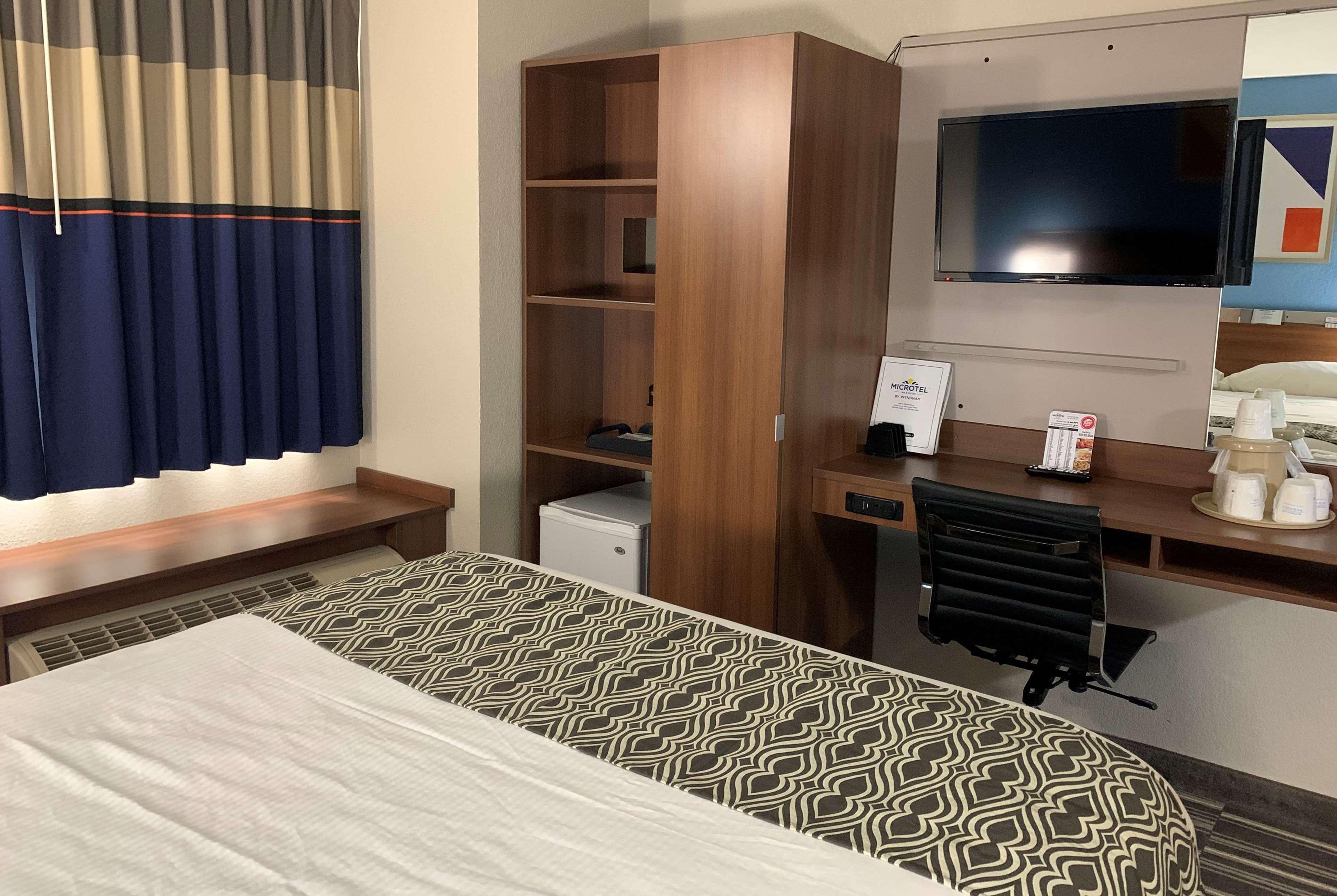 Microtel Inn & Suites By Wyndham Fond Du Lac Kültér fotó