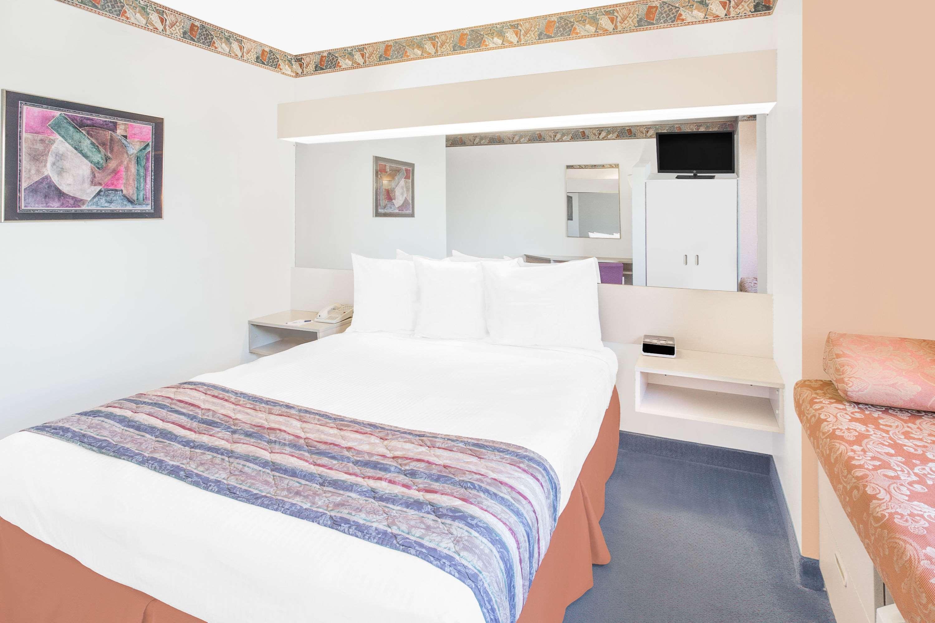 Microtel Inn & Suites By Wyndham Fond Du Lac Kültér fotó