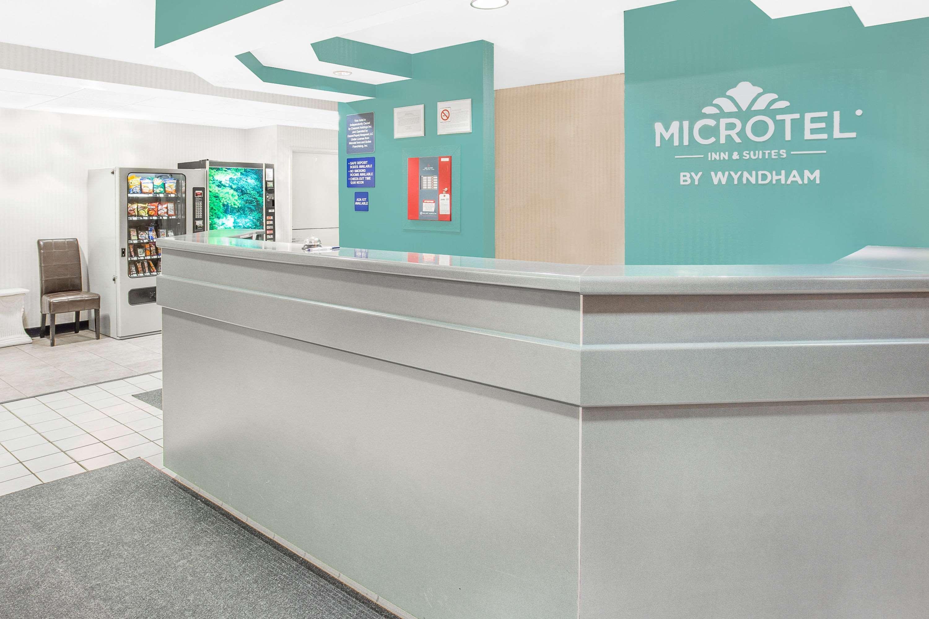 Microtel Inn & Suites By Wyndham Fond Du Lac Kültér fotó
