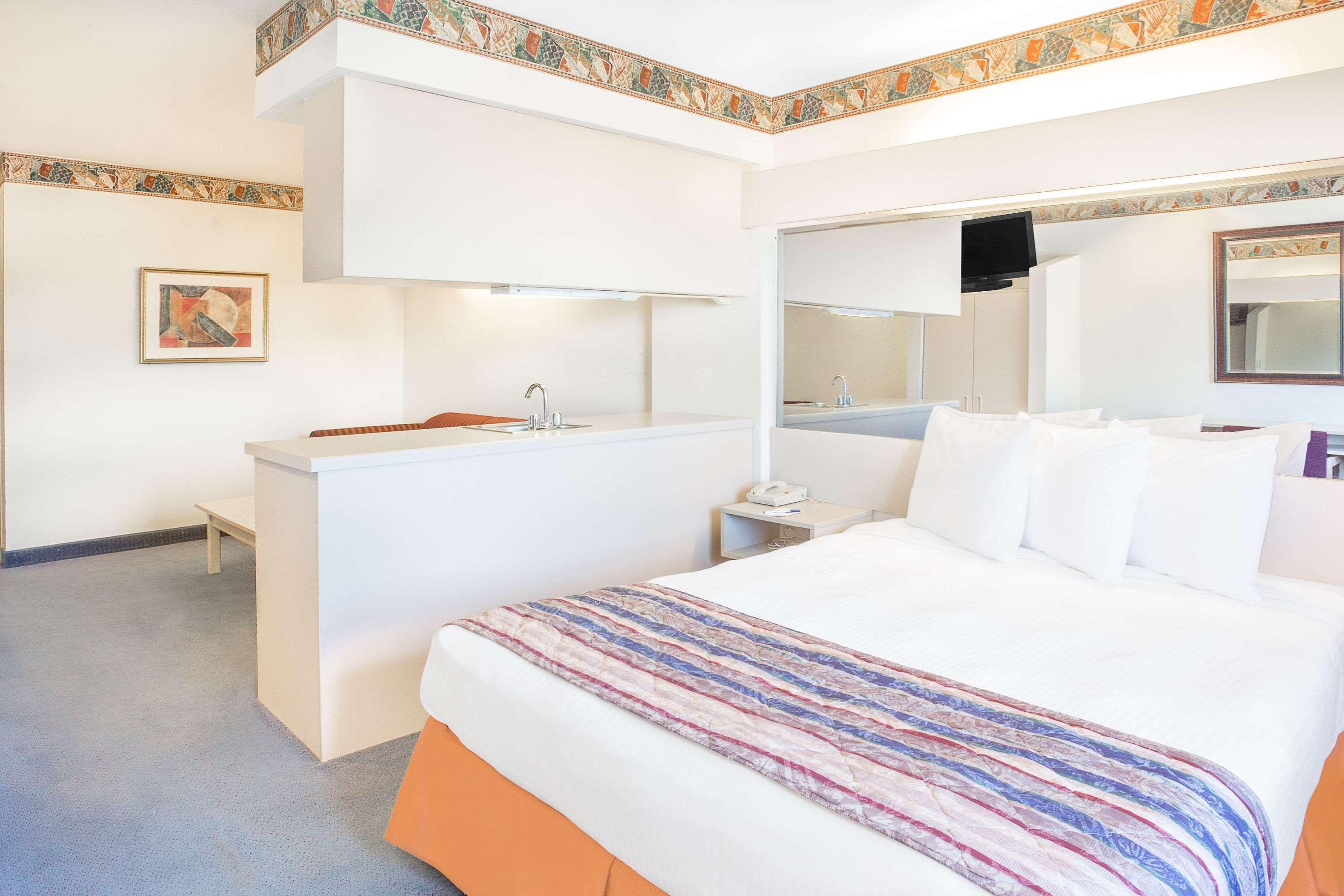 Microtel Inn & Suites By Wyndham Fond Du Lac Kültér fotó